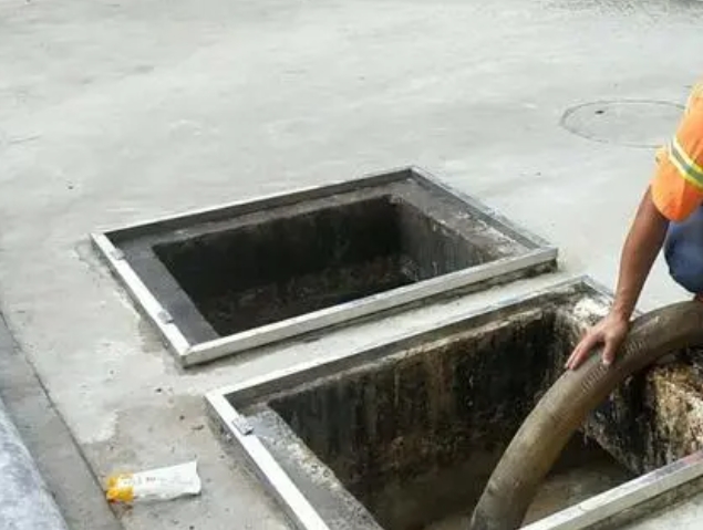 三水化粪池清理